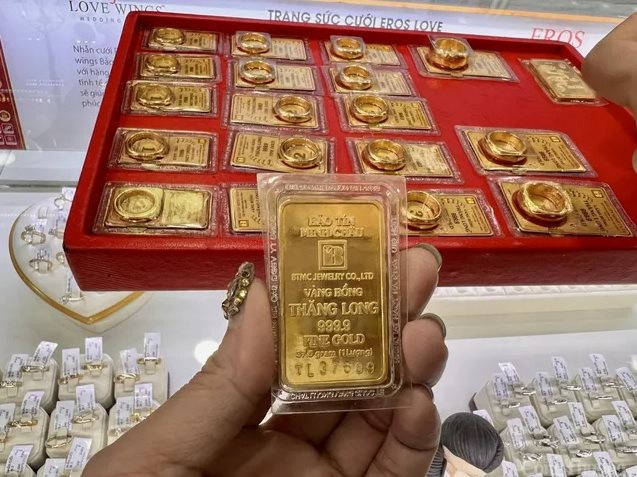 Giá vàng hôm nay 3-10: Vàng trong nước tiếp tục giảm