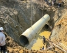 Vì sao vẫn chưa thể “xử” vụ vỡ đường ống nước?