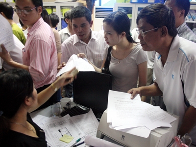 Khách hàng đăng ký mua nhà giá rẻ ở dự án Đại Thanh