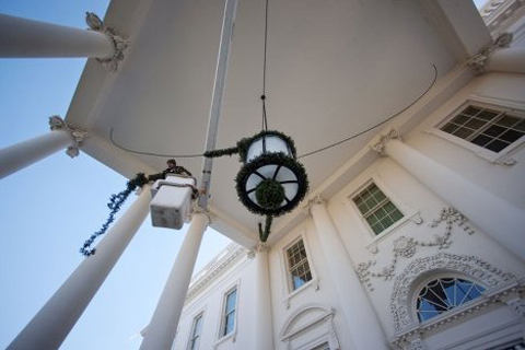 The White House, its rooms, books and paintings are keepers of the American history