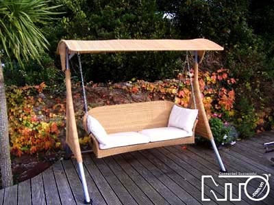 Xích đu - Điểm xuyến cho khu vườn xinh nhà bạn