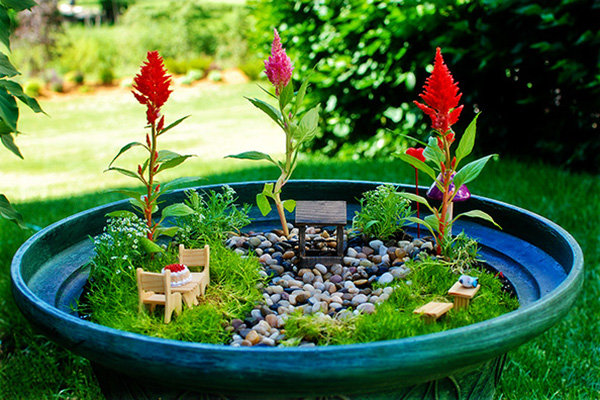 Nét chấm phá cổ tích trong vườn nhà Nét chấm phá cổ tích trong vườn nhà